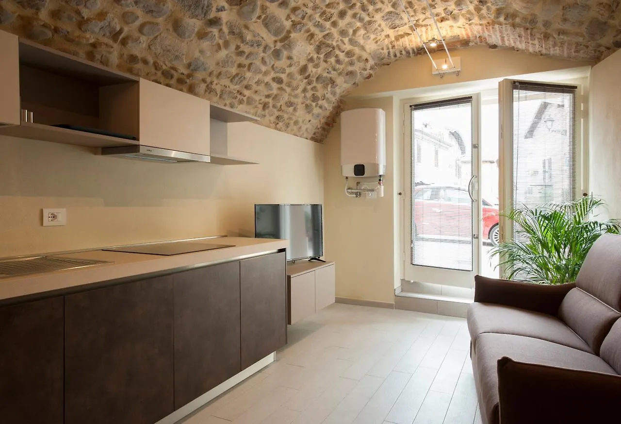 La Bellavita Del Garda Luxury Apartments San Felice del Benaco 0*,  Italy
