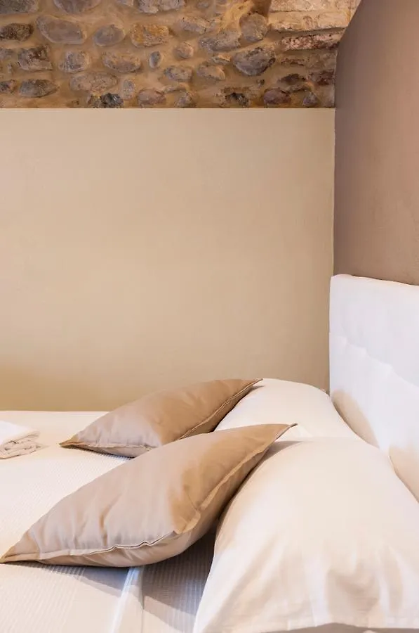 La Bellavita Del Garda Luxury Apartments San Felice del Benaco 0*,