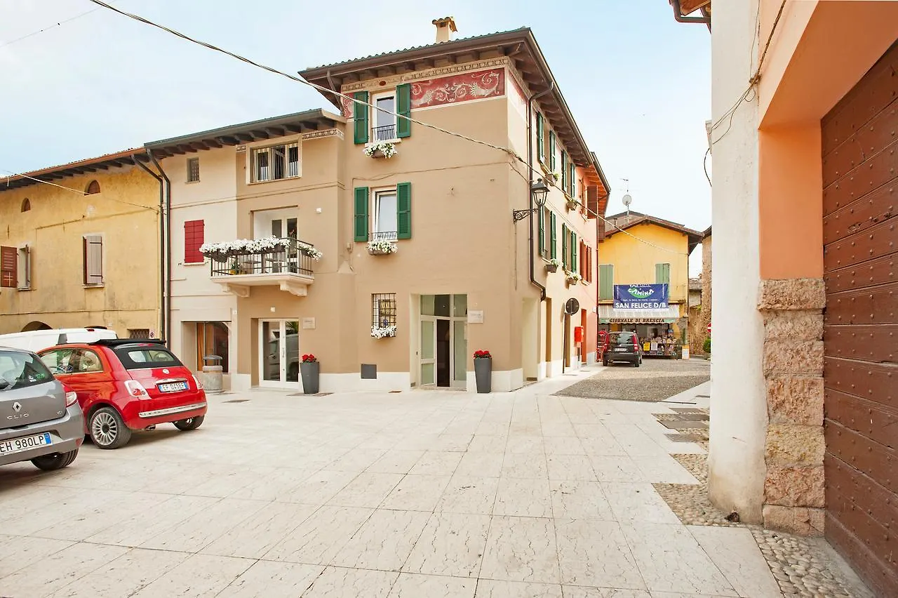Holiday home La Bellavita Del Garda Luxury Apartments San Felice del Benaco